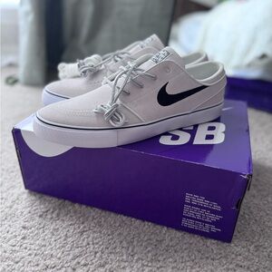 Men’s Nike SB Zoom Janoski OG+ Size 11